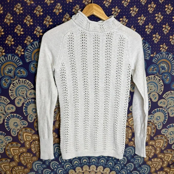 🦋5/20$🦋 cream Knit mock neck Sweater - Picture 1 of 10